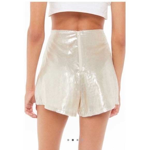 Urban Outfitters Light gold Shimmery eyelash unicorn High Waist shorts size 4 - Picture 3 of 10